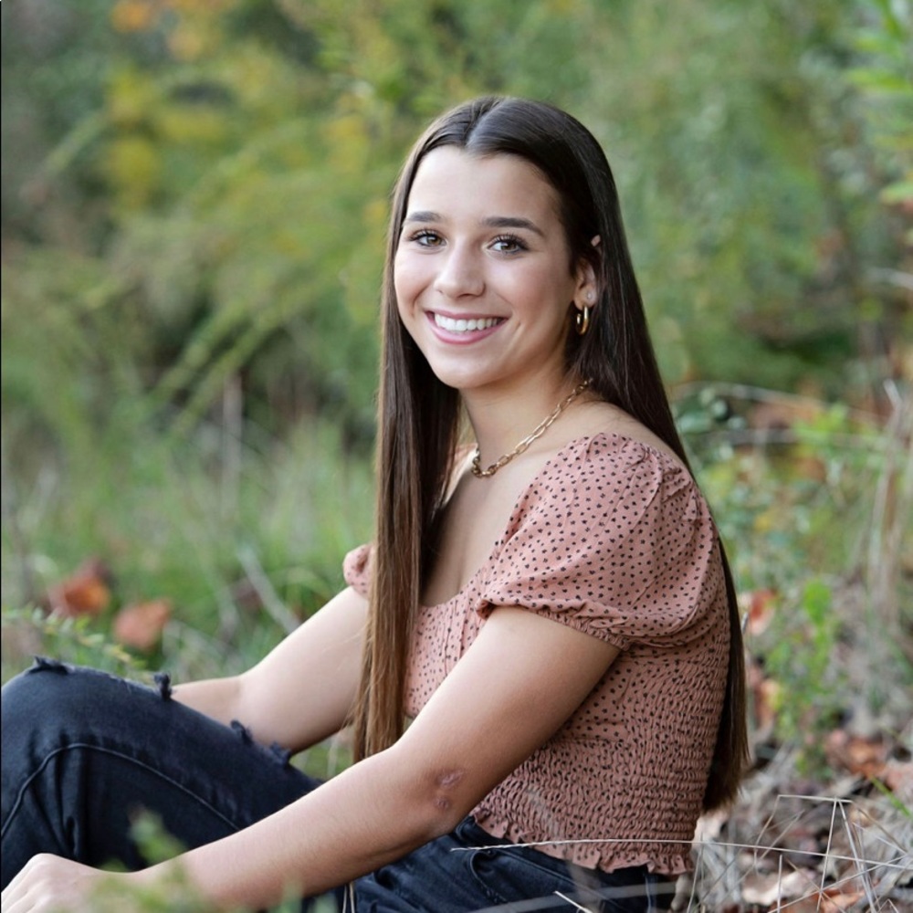 Meet your Posher, Makenzie